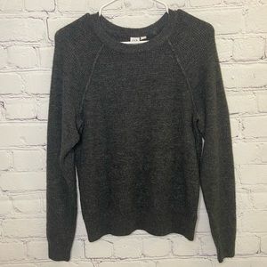 Gap Men’s Dark Grey Long Sleeve Sweater